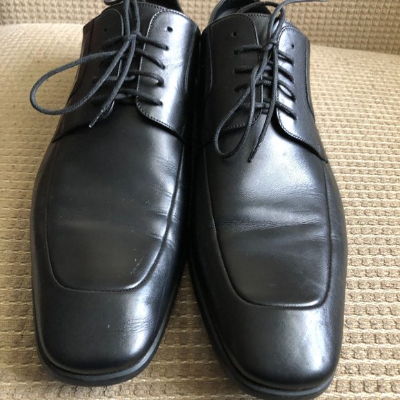 Gucci Men\'s Black Leather Cork  Dress Oxfords. main image 13